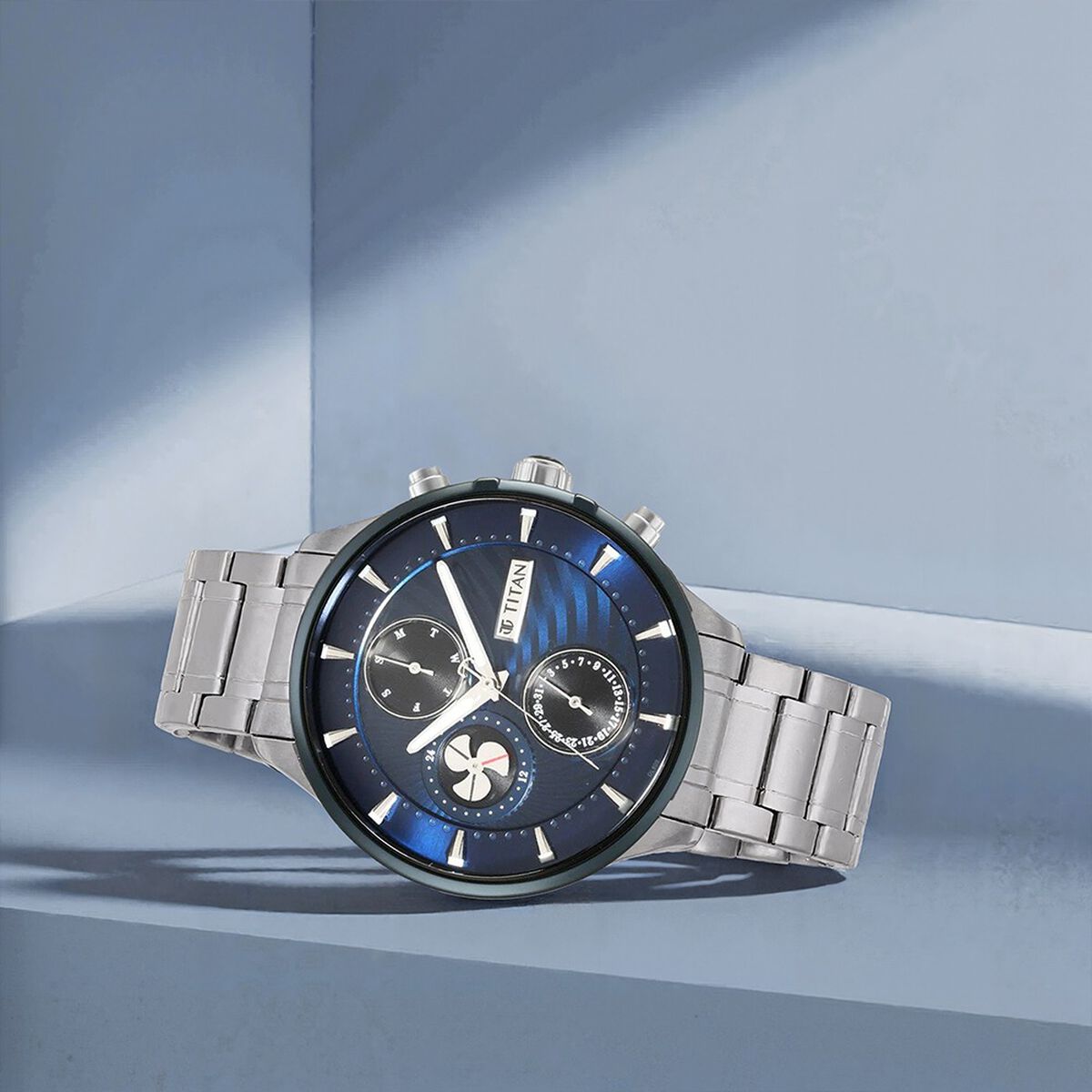 Titan Maritime Blue Dial Silver Stainless Steel Strap Men's Watch 1873KM02 - view 1