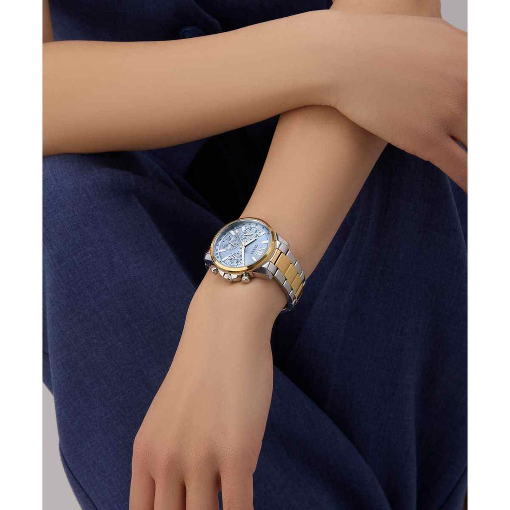 Guess Bailey Blue Dial Two-Tone Stainless Steel Strap Women's Watch GW0933L3 - view 6
