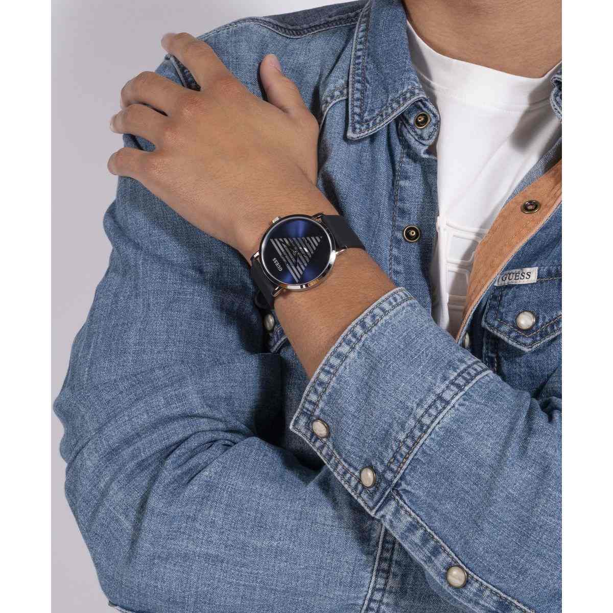 Guess Idol Blue Dial Black Silicone Strap Men's Watch GW0503G2 - view 4