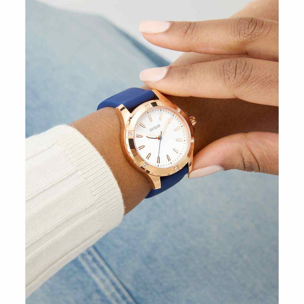Guess Mist White Dial Blue Silicone Strap Women's Watch GW0949L3 - view 5