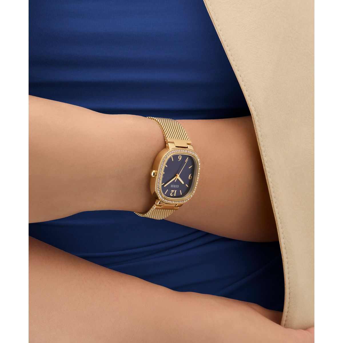 Guess Tapestry Blue Dial Gold-Tone Stainless Steel Strap Women's Watch GW0354L6 - view 4